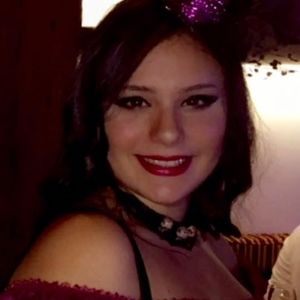 Meet your Posher, Eva